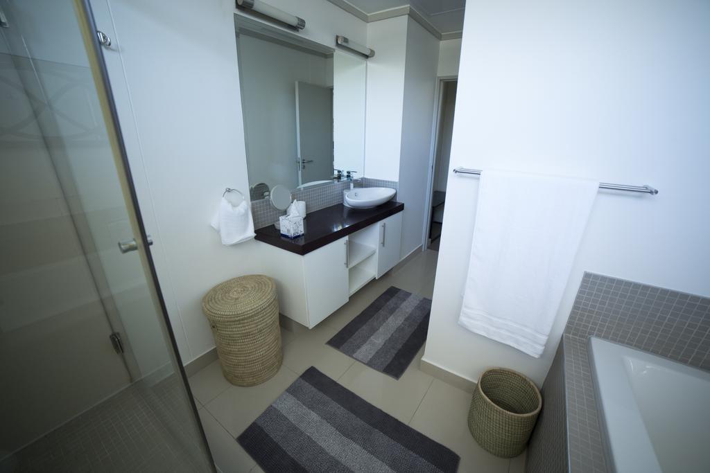 The Quadrant Apartment A406 Cape Town Bagian luar foto